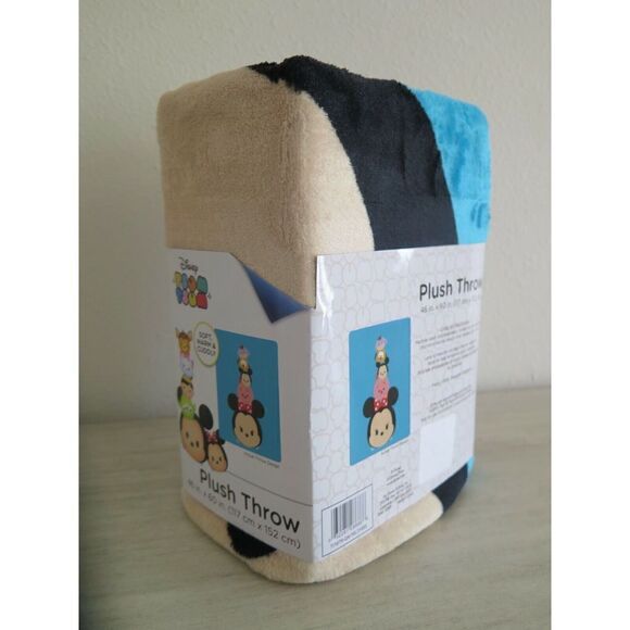 Disney "Tsum Tsum" Plush Throw Blanket, 46" x 60" - Picture 3 of 5